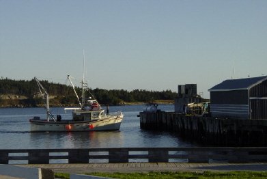 041002 02 Shrimp boat e.JPG