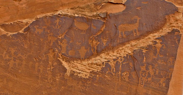Petroglyphs1.jpg