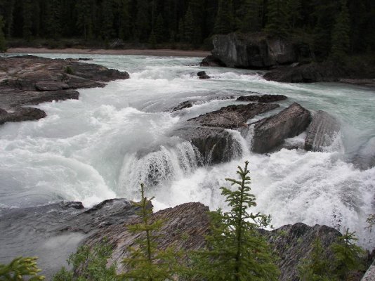 YoHo NP Natural Bridge.jpg