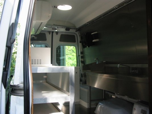 Concession Van Pics 002.JPG