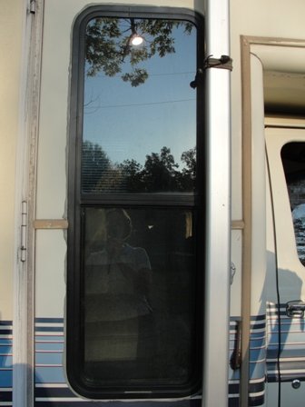 Window removal and replace 005.JPG