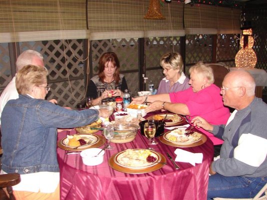 Karen+Dale+Sheri+Nancy+Pat+Jim dig into turkey.JPG