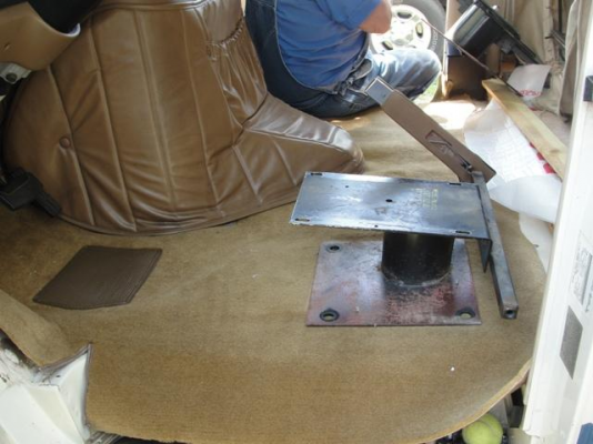 Flooring in cab 001.JPG