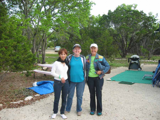 Lynn, Jeanette & Lorna.jpg