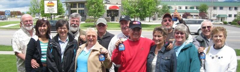 Ernie, Tara, Jolene, Bill, Pat, Jim, Kim, Don, Mary Ann, Mike, Judy, Jim and Pat 2.jpg