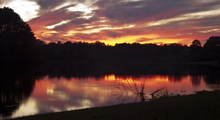 Lake Blackshear sunset (Small).jpg