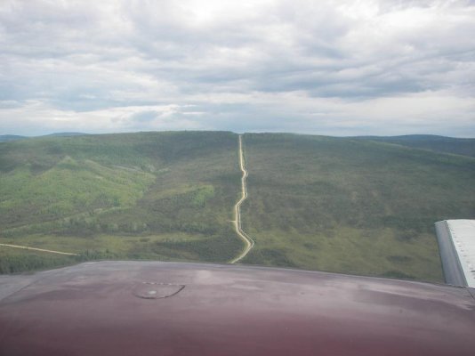 03-Alaska Oil Pipeline.jpg