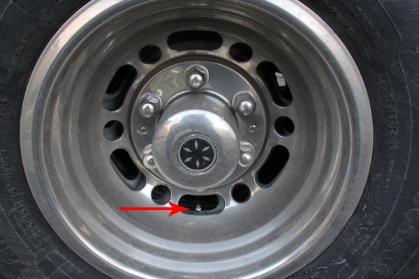 rear dual wheel.jpg