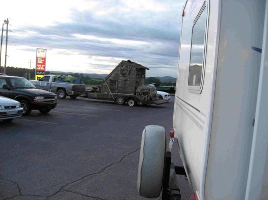 An RV seen in Greenville, Tn._2.jpg