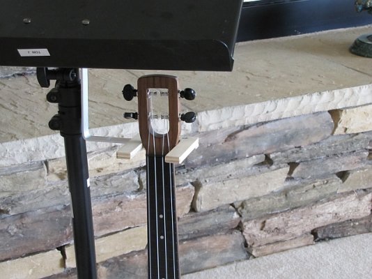 ukestand-option2a.jpg