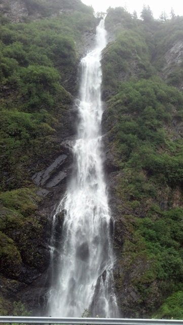 Valdez waterfall.jpg