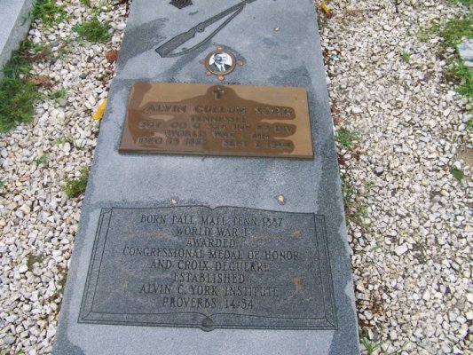 8-5-11 Sgt York's grave site Pall Mall, Tn. .jpg