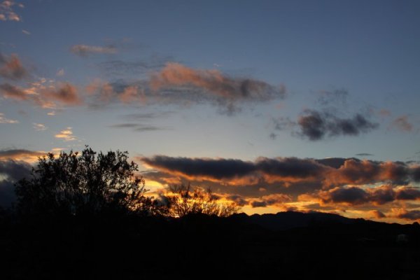 Sunset1-26-13Qz.JPG