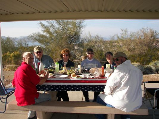 Lake Pleasant New Year 2006 - Dinner in the ramada.jpg