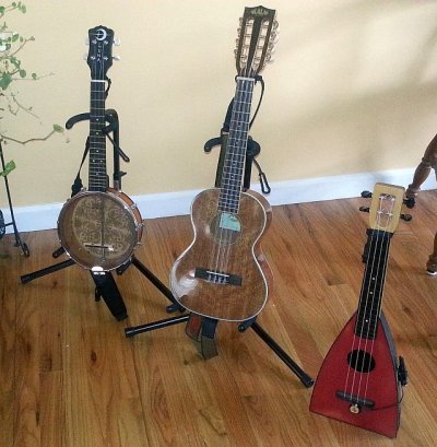 ukes2.jpg