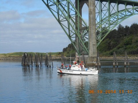 Crabbing In New Port 6-19-14 019.JPG