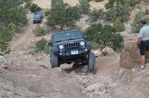 Jeeping at Picture Frame Arch 003.JPG