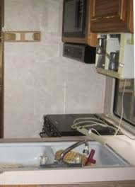 kitchen before.jpg