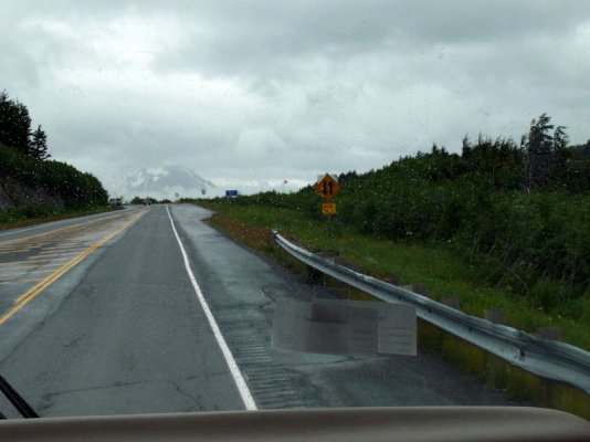 Rainy Drive [800x600].JPG