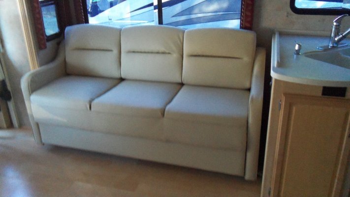 new Couch.jpg