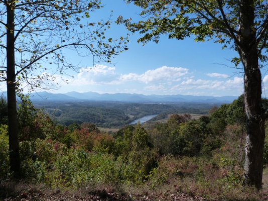 Campfire Lodgings overlook 1.JPG