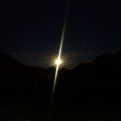 rsz_full_moon_rising_over_kofa.jpg