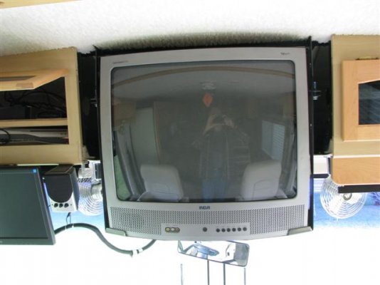 TV Installation2 003 (Small).jpg