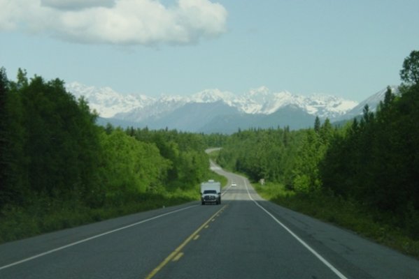 030614 06 The road to Denali.JPG