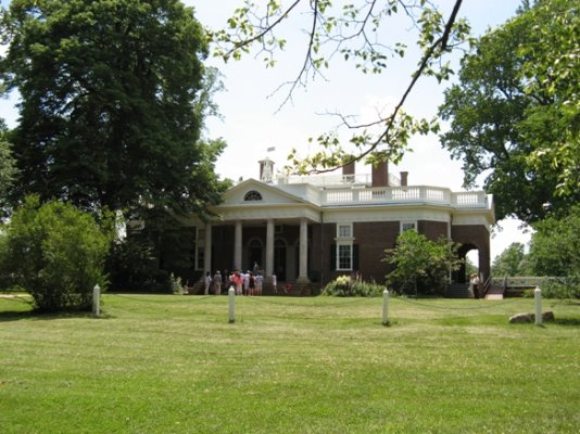 Day 11 - Monticello Front.jpg