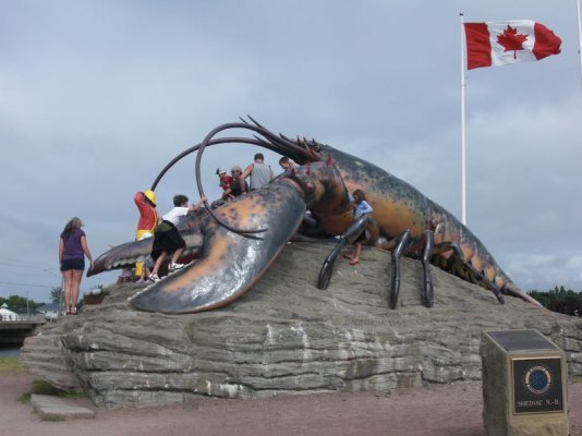 World's Largest Lobster [800x600].JPG
