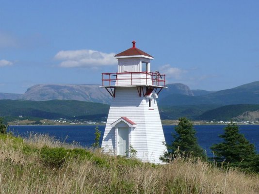 Woody Point Light [800x600].JPG