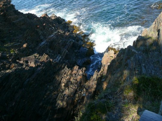 Ovens Rock Formations [800x600].JPG