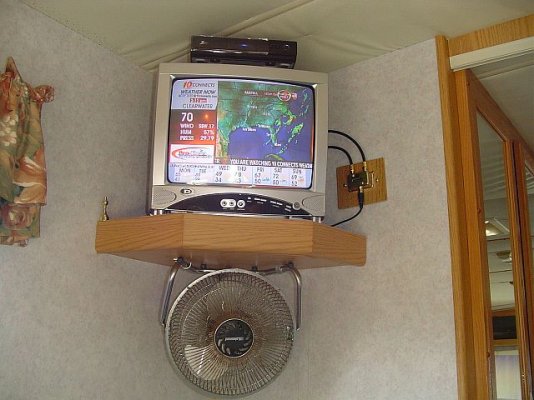 Rear Bedroom DTV converter.jpg