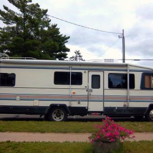 Jeff55v's 1985 Holiday Rambler