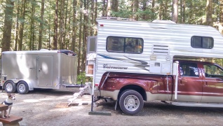 rickeoni's camper