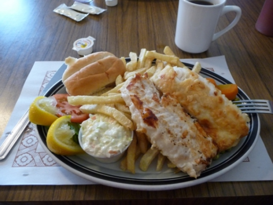 310 Best cod to date -EVER- on the Joanne scale - Legge's Restaurant and Motel.JPG