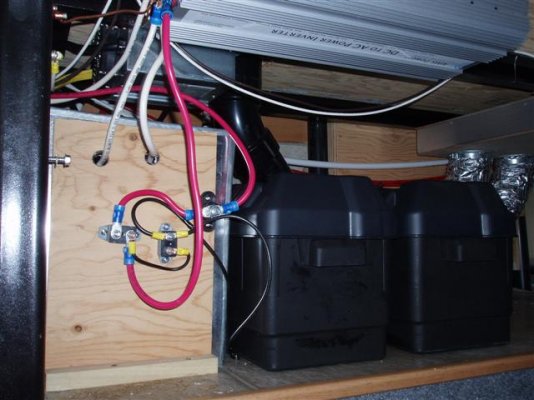 DC-AC Inverter Install 003 (Small).jpg