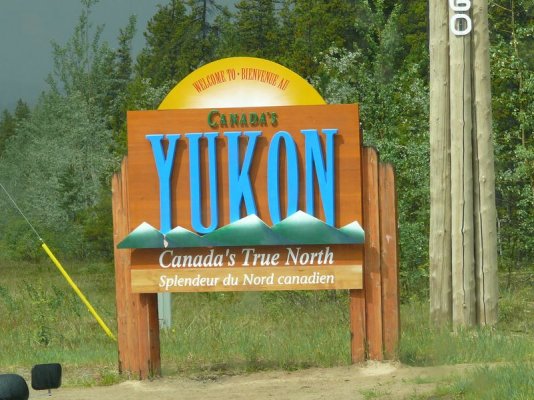 Yukon Sign [800x600].JPG