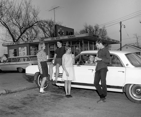 youthquake-teenagers-at-a-drive-in-eatery-in-kansas-7-1967-news-photo-1635178945.jpg