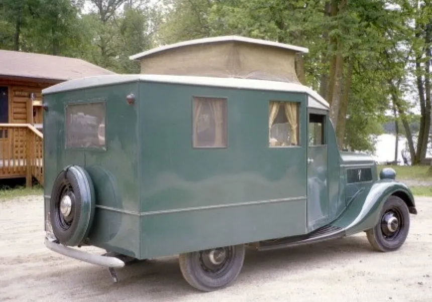 the-1930s-ford-model-a-house-car-was-fords-first-most-awesome-attempt-at-a-motorhome-thumbnail_13.jpg.webp